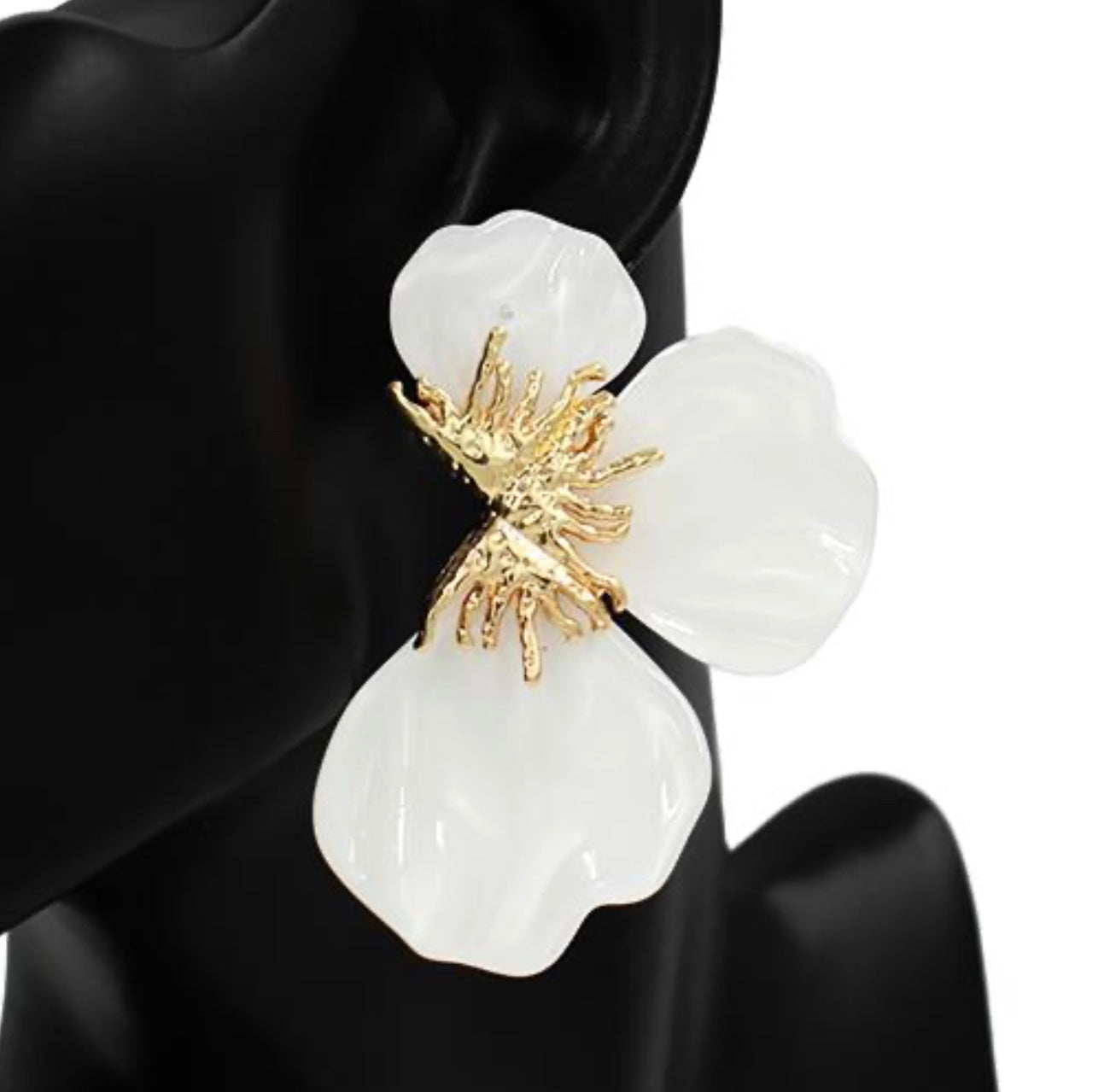 Lila Petals Earrings